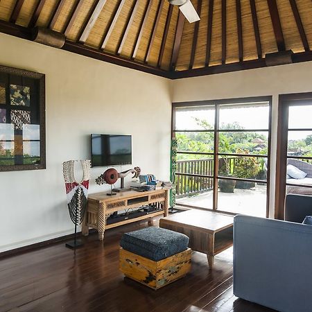 Villa Ayode Selemadeg 外观 照片
